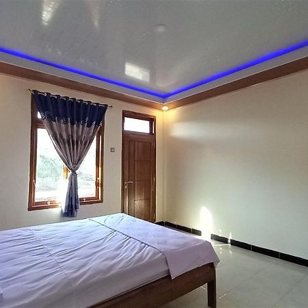 Benedict Guesthouse By Mori Hospitality Labuan Bajo Esterno foto
