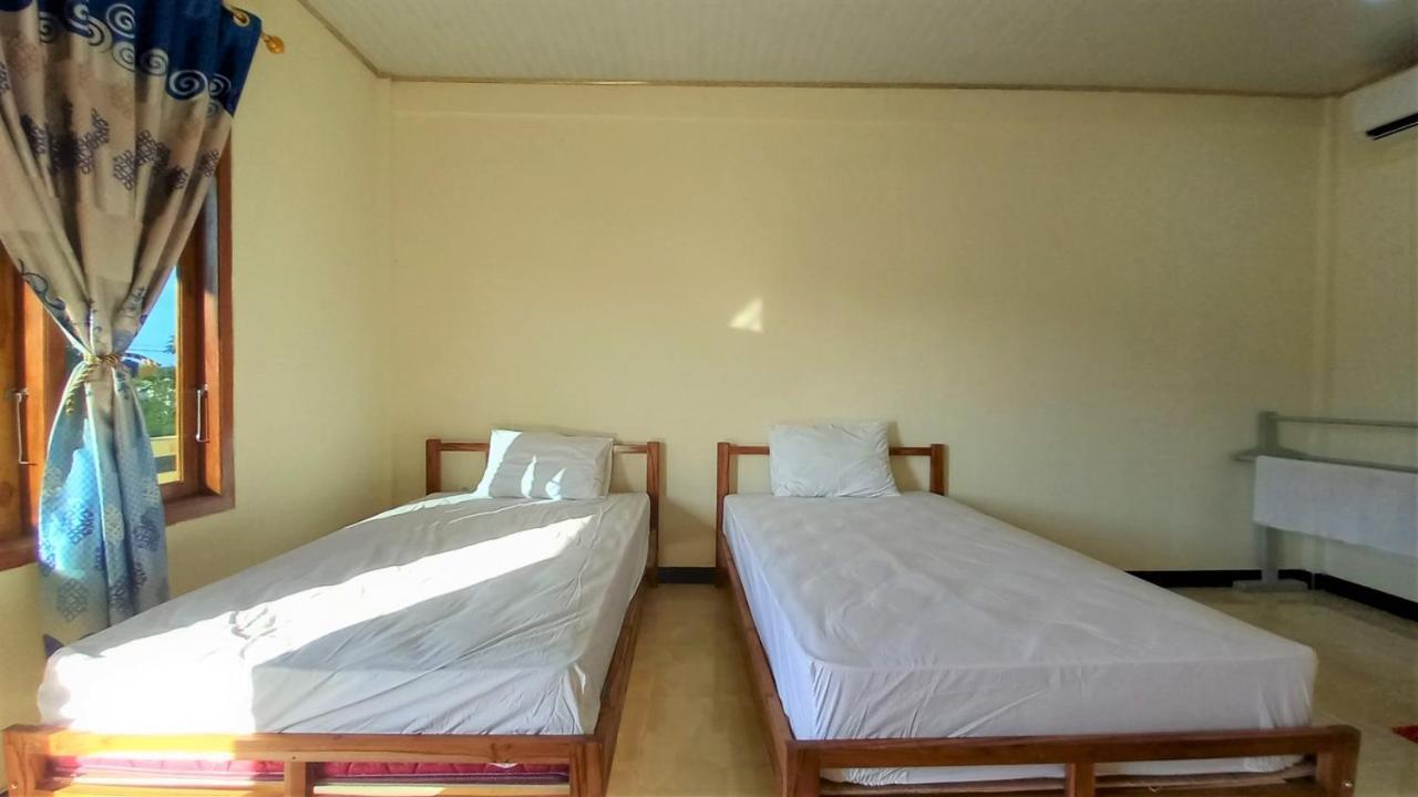 Benedict Guesthouse By Mori Hospitality Labuan Bajo Esterno foto