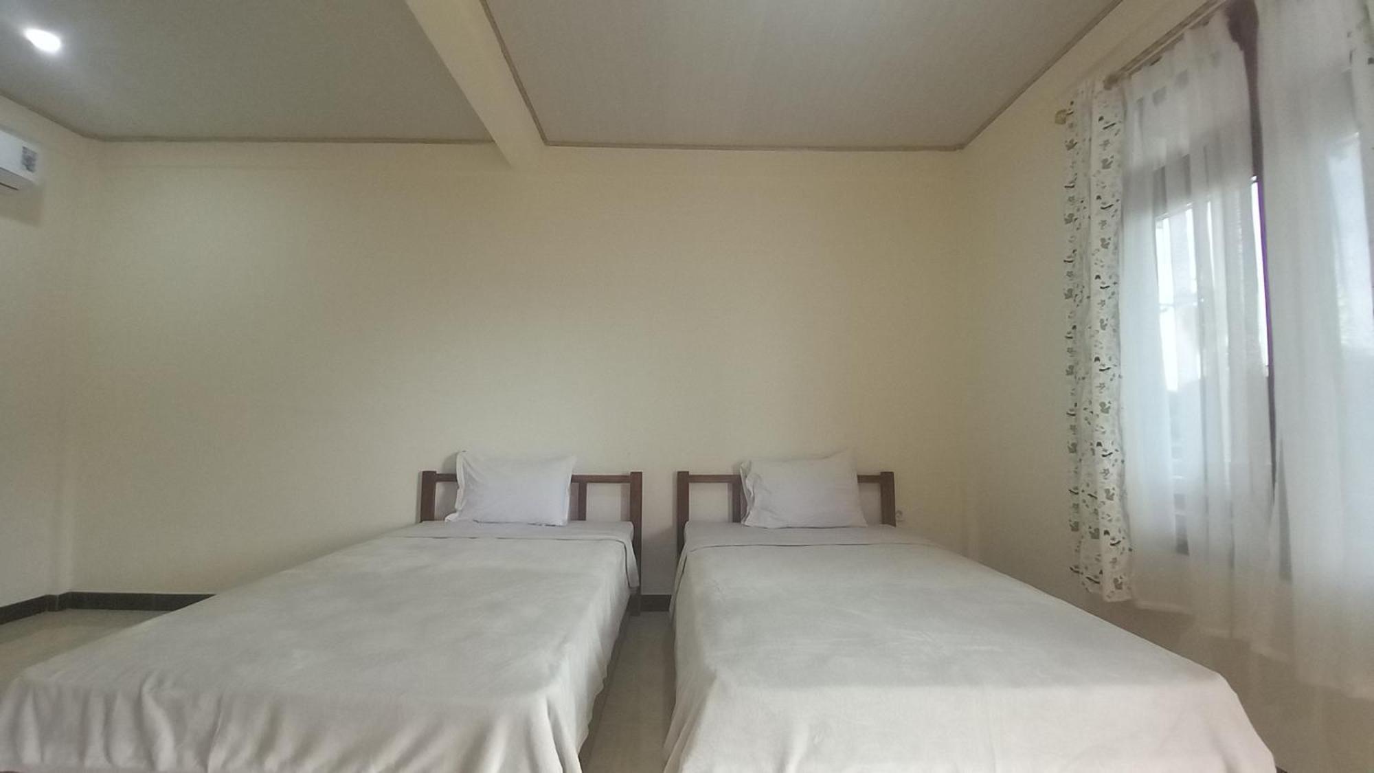 Benedict Guesthouse By Mori Hospitality Labuan Bajo Esterno foto